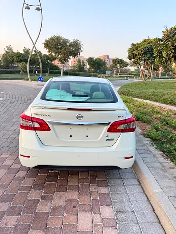 2013 Nissan SENTRA 照片 4