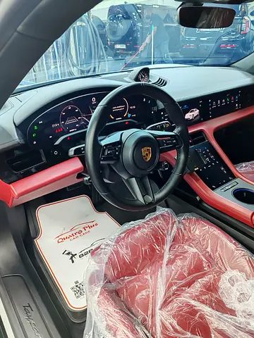 صورة مصغرة 11 لـ 2022 Porsche TAYCAN