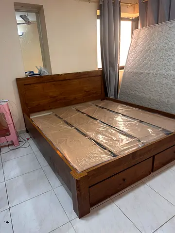 King size cot