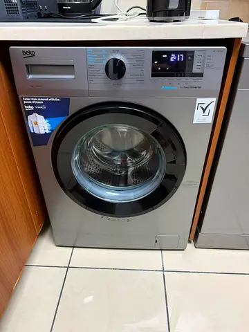 Beko 7kg Front Load Washing Machine (WCV7612UMG – Grey)