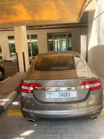 صورة مصغرة 12 لـ 2009 Jaguar XF