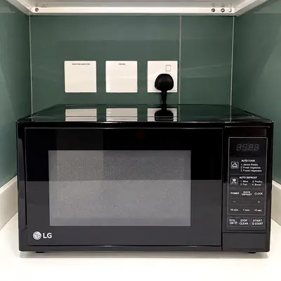 LG Countertop Microwave - Good Working Condition