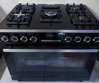 Bosch 90cm series8 Range Cooker with 5 Burners and Large Oven - Brand New
