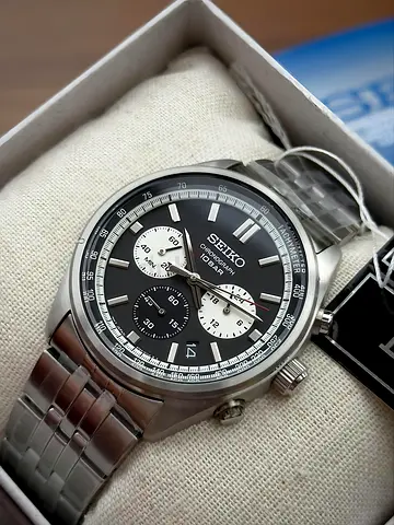 Seiko Reverse Panda Chronograph (Brand new)