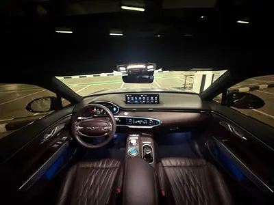 2023 Genesis GV70 photo 9