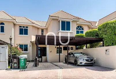Upgraded Villa with Private Pool in Prime Location
