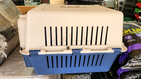 Cats carriers for air travel L 68