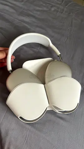 AirPod Max 2 staylight color/ BRANDNEW