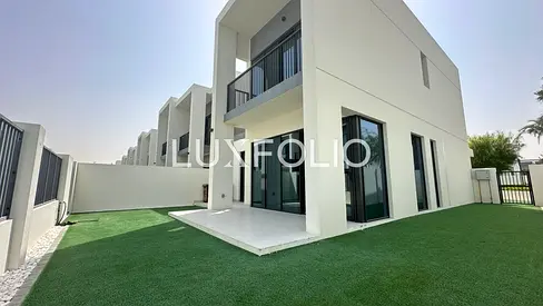 Cash Buyers|Corner unit|Rented|Big plot