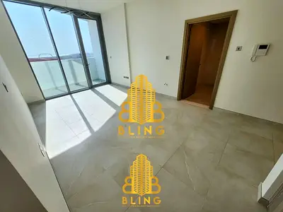 Alluring 2BHK With Balcony & Built-In Cupboards