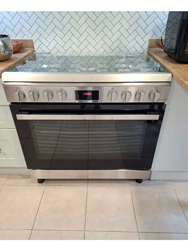 Bosch Series 6 5-Burner Gas Cooker – Excellent Condition