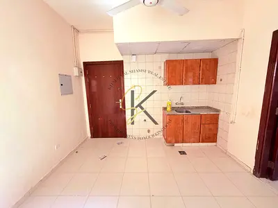 STUDIO APARTMENT FOR FAMILY NEAR GALAXY MARKET // ROAD SIDE BUILDING