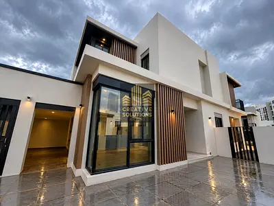 فيلا من 4 غرف نوم | منازل قرية جبل علي | إطلالات على الفناء والمدينة | تصميم حديث غير مفروش