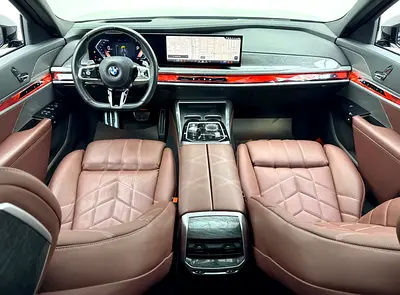 صورة 9 لـ 2023 BMW 7-SERIES