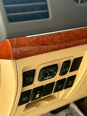 2015 Toyota LAND CRUISER — миниатюра 20