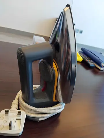 Used Steam Iron with Ceramic Soleplate - Good Working Condition