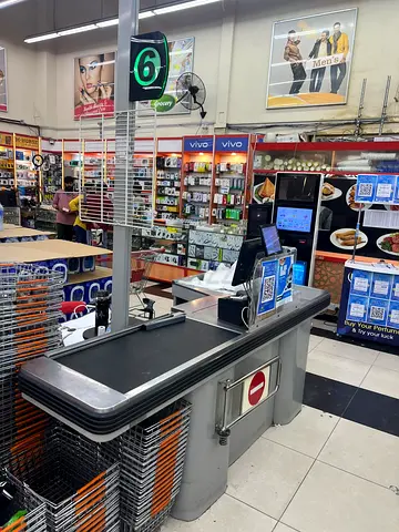Supermarket Checkout Counter with Conveyor Belt