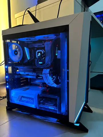Intel i9-9900K + RTX2080Ti + 32GB RAM Corsair RGB + 850w PSU + MSI MEG Godlike Z390 motherboard