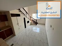 Duplex one-bedroom apartment – ​​spacious – built-in wardrobes – central air conditioning 