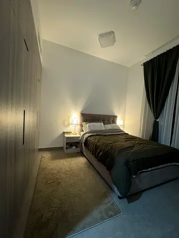 Private master room for rent in Jumeirah Garden City - New Sawta