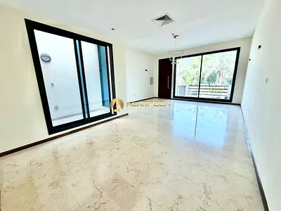 فيلا إنديجو فيل المكونة من 3 غرف نوم | إطلالة على الحديقة | تصميم واسع