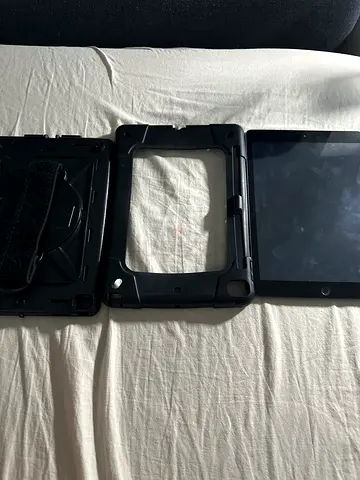 Apple iPad 7th Generation URGENT SALE!!