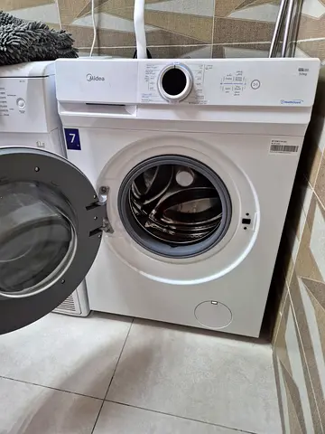 Midea Front Load Washing Machine 7kg- Mint Condition