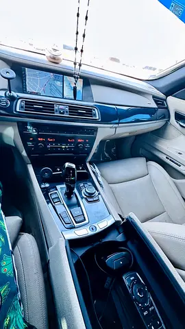 صورة 9 لـ 2010 BMW 7-SERIES
