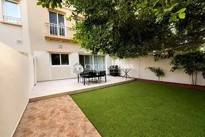 Lovely 3 BR Villa | Unfurnished | Avail 1st Oct