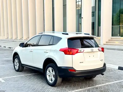 صورة 6 لـ 2013 Toyota RAV 4