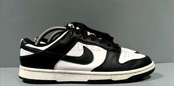 Black & White Nike Dunk Low sneakers - used, good condition size 8/9