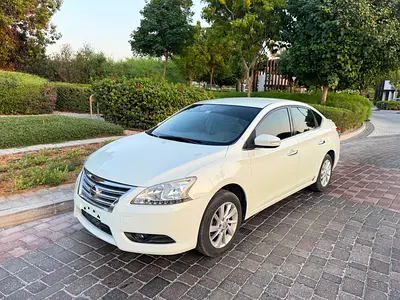 2013 Nissan SENTRA 照片 2