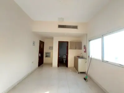 Spacious studio available for rent