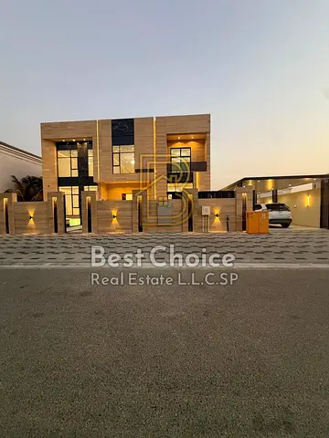 فيلا فاخرة في الحوشي  مساحة الارض 10000sqft