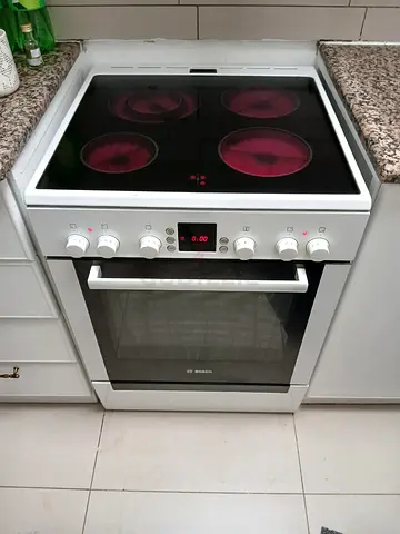 Bosch four burner cooker electric ceramic 60cm