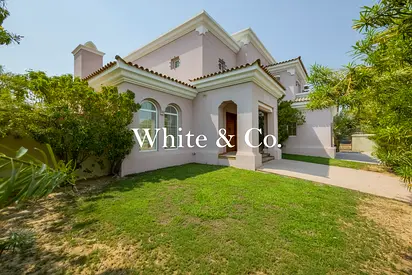 Available Now | Landscaped | White Kitchen