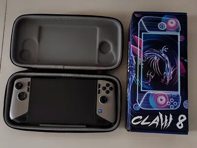 MSI CLAW 8 AI+ 1TB SSD + 32gb Ram Under Warranty