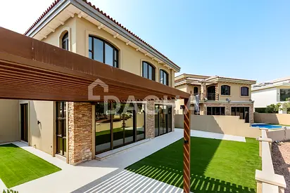 Luxury Family Home | Full Golf Views