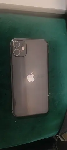 Used iPhone 11 (Black) - Good Condition
