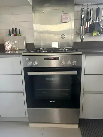 Model Siemens 4 Burner Full Gas Cooker Range Size 60cm