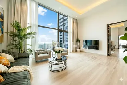ONE OF ONE PENTHOUSE | VACANT MOVE IN TODAY