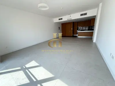 Spacious Unit | Vacant | Chiller Free