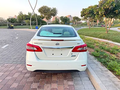 2013 Nissan SENTRA 照片 5