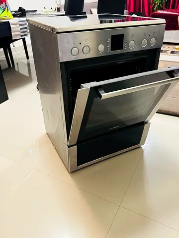 Bosch Free standing cooker
