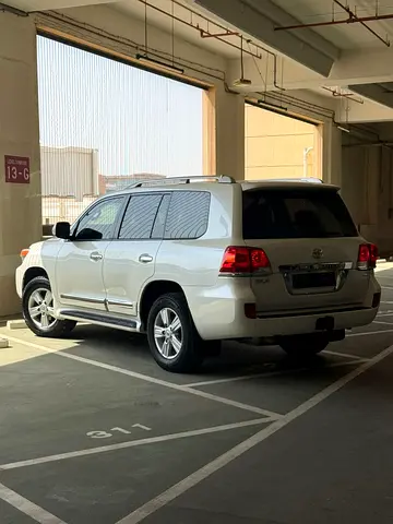 2015 Toyota LAND CRUISER — миниатюра 13