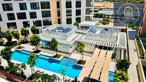 Luxury specious 1bed apartment in uptown al zahia