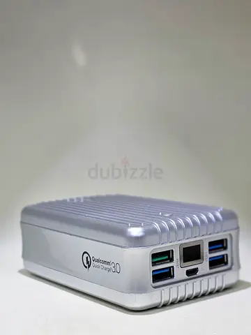 BRANDED Zendure 2680OmAh POWERBANK.