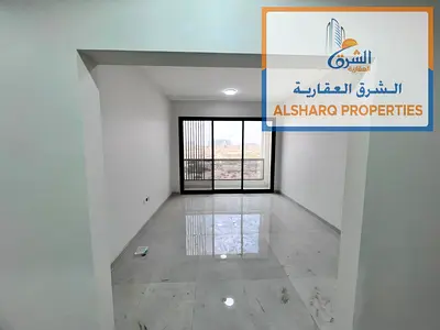 غرفة وصالة-2حمام -غرفة ماستر-بلكونة اطلالة مفتوحة-خزاين في الحايط-تكييف مركزي-غاز مركزي-علي مخرج دبي مباشر