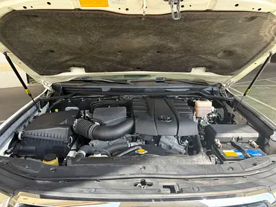 2015 Toyota LAND CRUISER — миниатюра 8