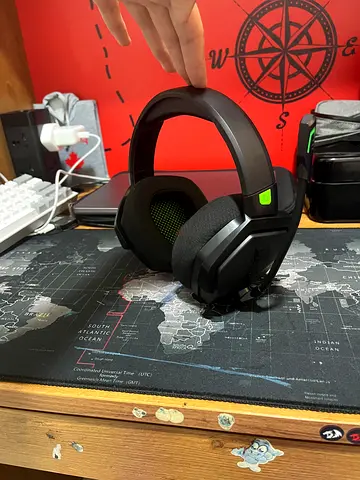 Wireless Nubwo gaming headphones never used once